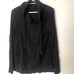 EUC lululemon wrap jacket